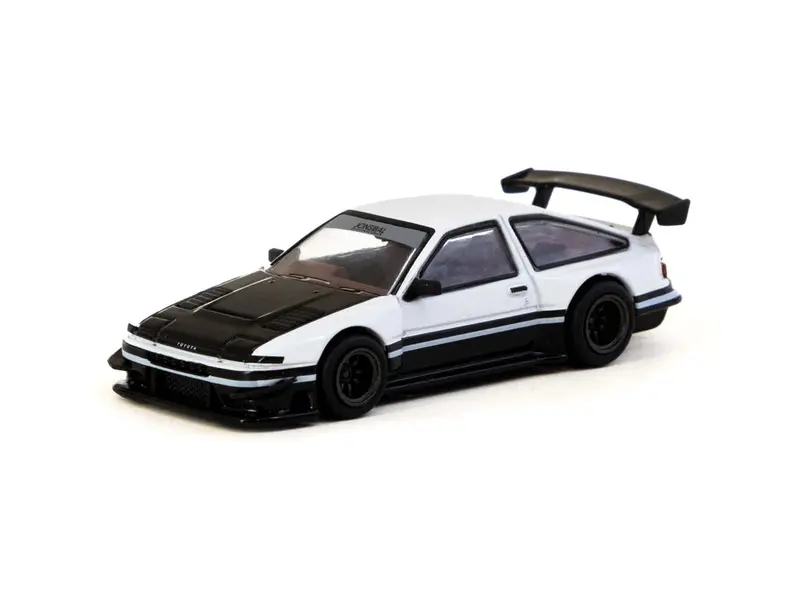 1:64 Toyota Sprinter Trueno Ae86 Widebody -- White / Black -- Tarmac Works 1