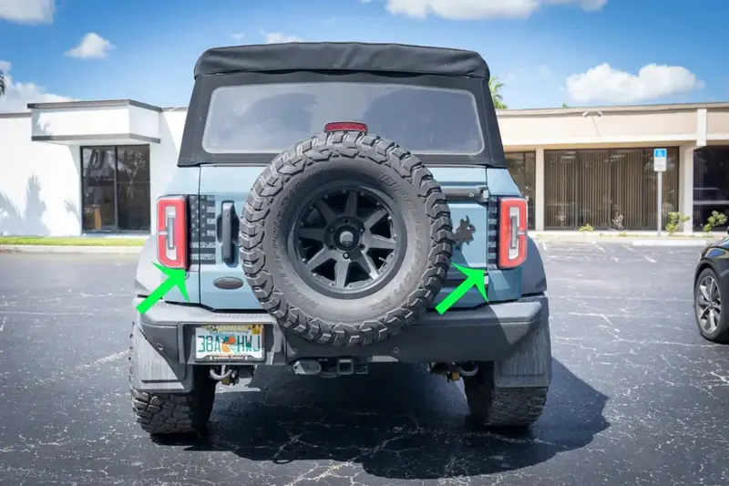 American Flag Middle Tailgate Overlays For 2021+ Bronco 1