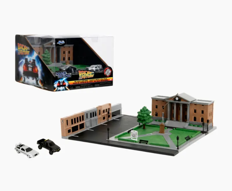 Back To The Future - Courthouse W/Delorean Time Machine & Toyota Pickup -- Jada 1
