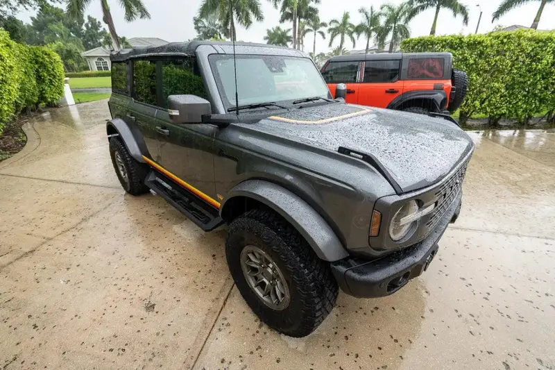 Badlands 5 Bar Retro Stripe Package (Hood, Lower Door Protection, Door Sills) For 2021+ Bronco 1