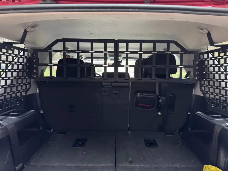 Dog Barrier For 4Runner 1