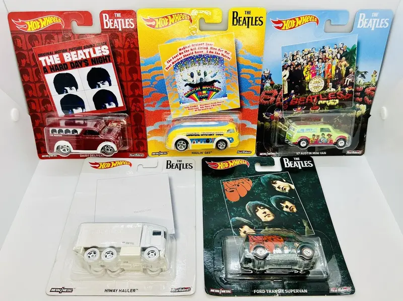 Hot Wheels -- The Beatles Album Cover Set Dlb45 -- Pop Culture 1