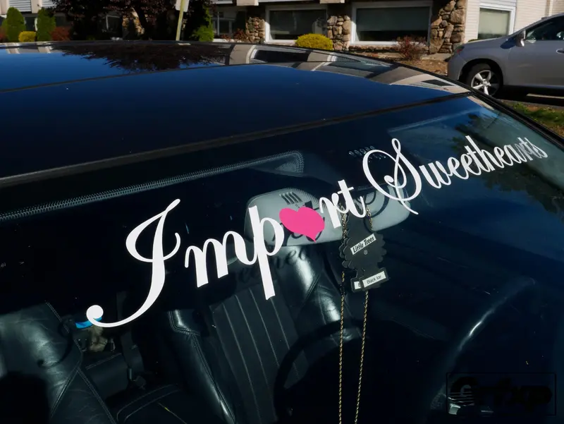 Import Sweethearts Crew Banner 1