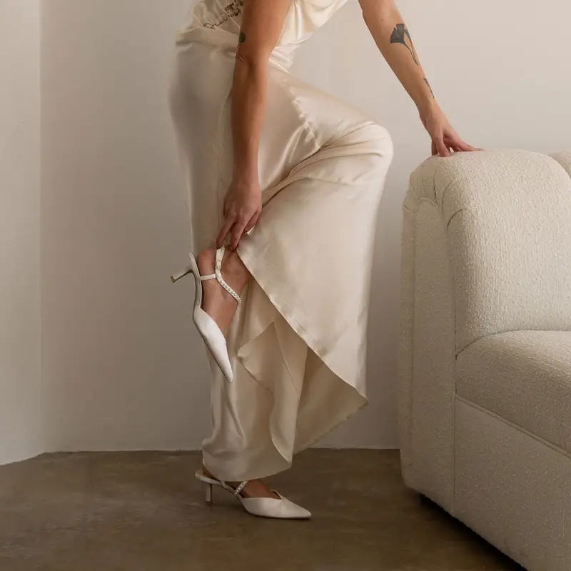 Kamra Pearl Mid Heels True White Satin 12