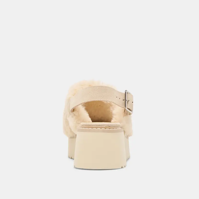 Lansy Flats Natural Plush 10