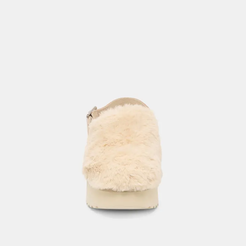 Lansy Flats Natural Plush 9