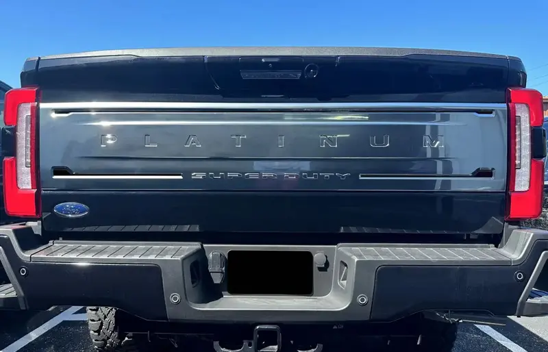 Platinum-Finish Tailgate Accent Trim for 2023–2024 Ford Super Duty