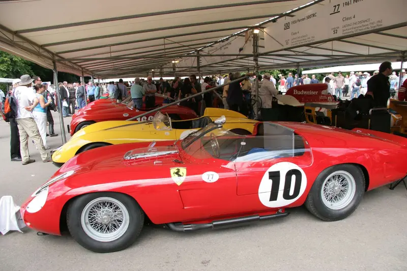 (Pre-Order) 1:12 1961 Lemans 24H Winner (Finish Line) -- #10 Ferrari 250 Tr61 -- Top Marques 1