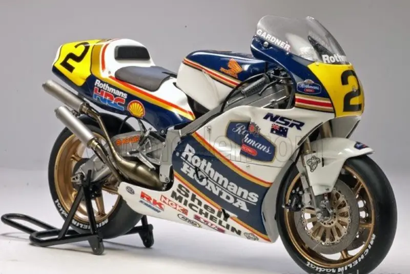 (Pre-Order) 1:12 1989 Gp500 -- Wayne Gardner -- #2 Honda Nsr500 -- Autoart 1
