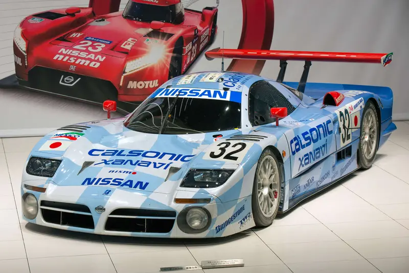 (Pre-Order) 1:12 1998 Lemans 24H 3Rd Place -- #32 Nissan R390 Gt1 -- Top Marques 1