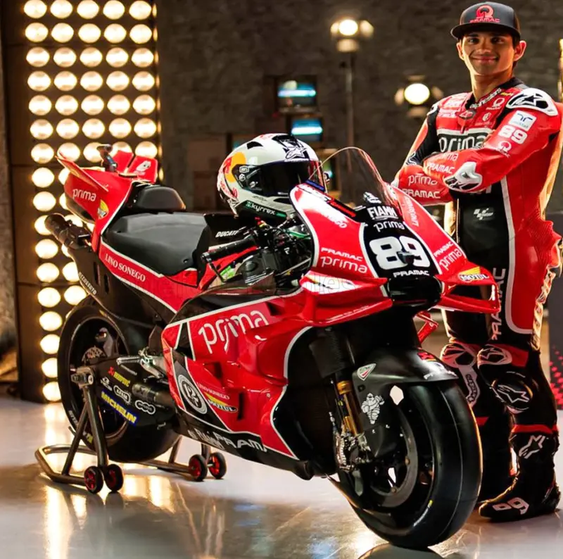 (Pre-Order) 1:12 2024 Motogp -- British Gp -- Jorge Martin -- #89 Ducati Desmosedici Gp24 -- Kiloworks 1