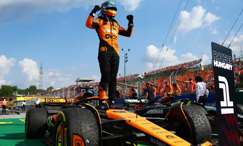 (Pre-Order) 1:12 2024 Oscar Piastri (First Win) -- Hungarian Gp -- #81 Mclaren Mcl38 -- Spark F1 1