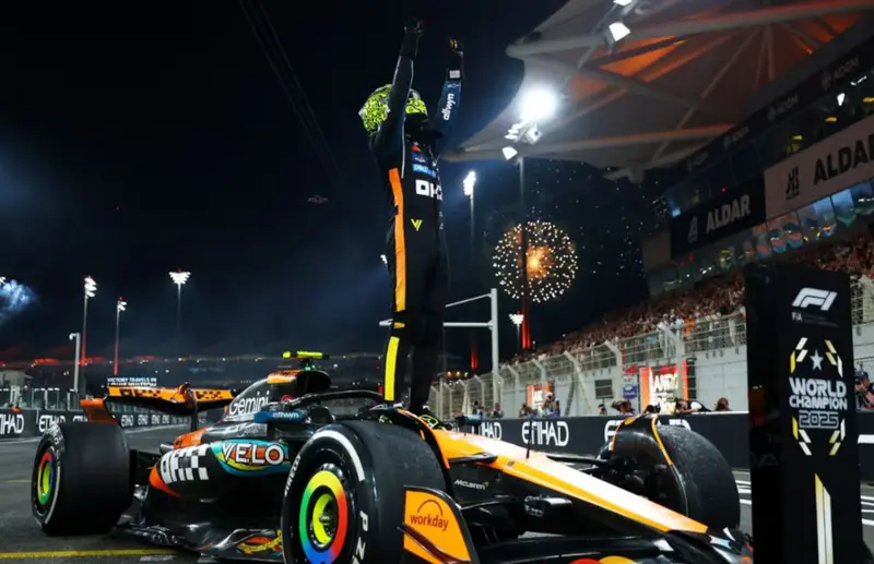 (Pre-Order) 1:12 2025 Lando Norris -- World Champion -- #4 Mclaren Mcl39 -- Minichamps F1 1
