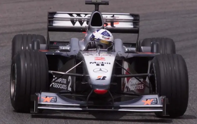 (Pre-Order) 1:18 2000 David Coulthard -- Monaco Gp Winner -- #2 Mclaren Mp4/15 -- Gp Replicas F1 1