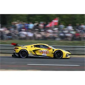 (Pre-Order) 1:18 2023 Le Mans 24H Lmgte Am Winner -- #33 Corvette Racing -- Spark 1