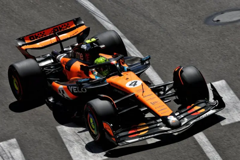 (Pre-Order) 1:18 2025 Lando Norris -- Monaco Gp Winner -- #4 Mclaren Mcl39 -- Spark F1 1