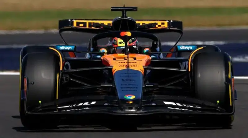 (Pre-Order) 1:18 2025 Oscar Piastri -- British Gp -- #81 Mclaren Mcl39 -- Minichamps F1 1