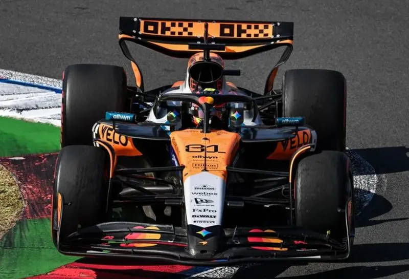 (Pre-Order) 1:18 2025 Oscar Piastri -- Mexican Gp -- #81 Mclaren Mcl39 -- Minichamps F1 1