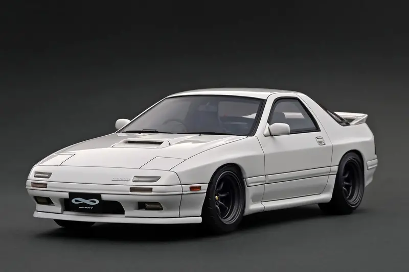 (Pre-Order) 1:18 Mazda Savanna Rx-7 Infini (Fc3s) -- White -- Ignition Model Ig4088 1