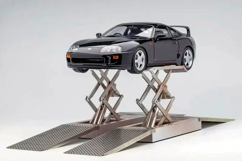 (Pre-Order) 1:18 Toyota Supra A80 W/Car Lift -- Black -- Lcd Models 1
