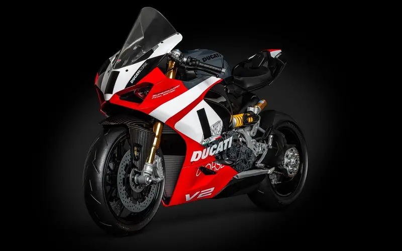 (Pre-Order) 1:4 Ducati Panigale V2 Superquadro Final Edition -- Pocher Hk124 1