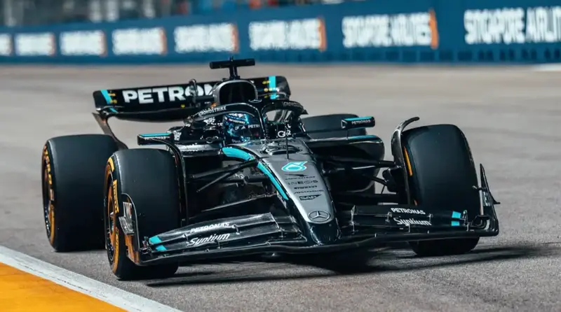 (Pre-Order) 1:43 2025 George Russell -- Singapore Gp Winner -- #63 Mercedes-Amg W16 -- Spark F1 1