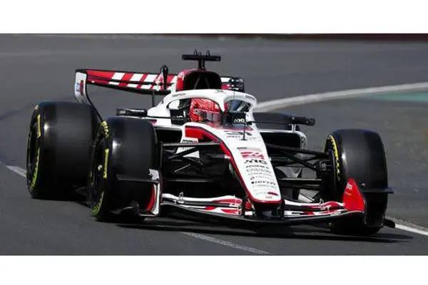 (Pre-Order) 1:43 2026 Esteban Ocon -- Australian Gp -- #31 Haas Vf-26 -- Spark F1 1
