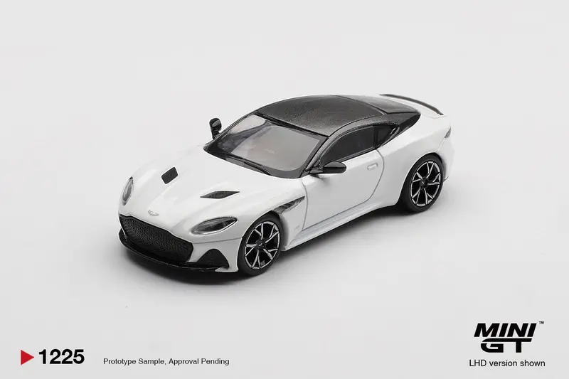 (Pre-Order) 1:64 Aston Martin Dbs -- Stratus White -- Mini Gt Mgt01225 1