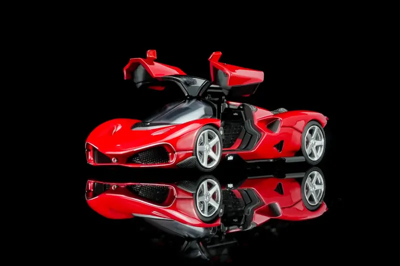 (Pre-Order) 1:64 Nilu Nilu27 -- Gilles Red  -- Motorhelix 1