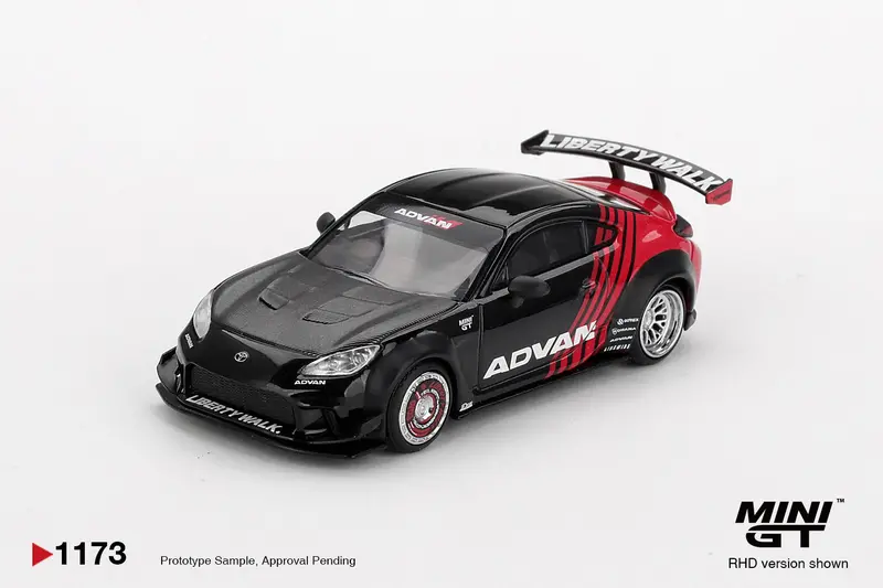 (Pre-Order) 1:64 Toyota Gr86 Lb-Nation -- Advan -- Mini Gt Mgt01173 1