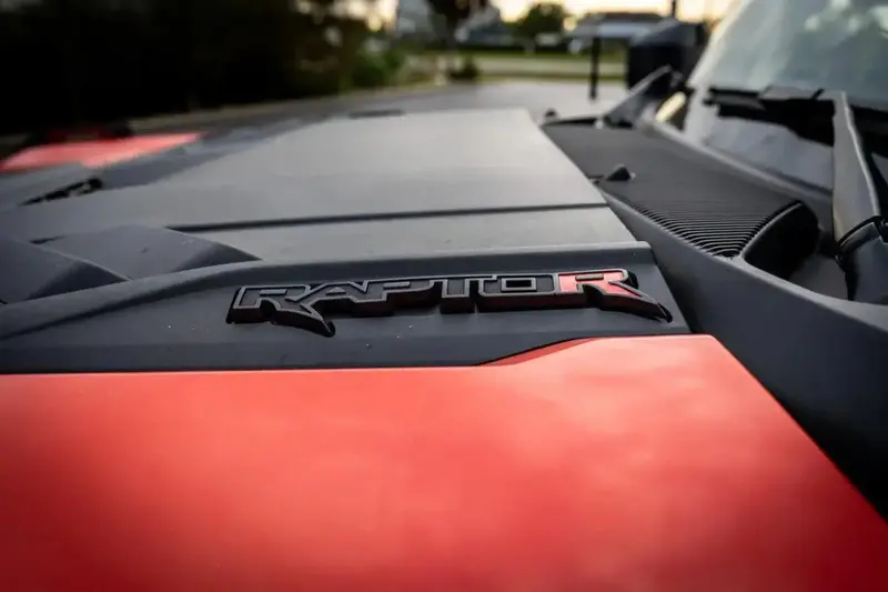 R Inlay Hood Emblems For 2022+ Bronco Raptor 1
