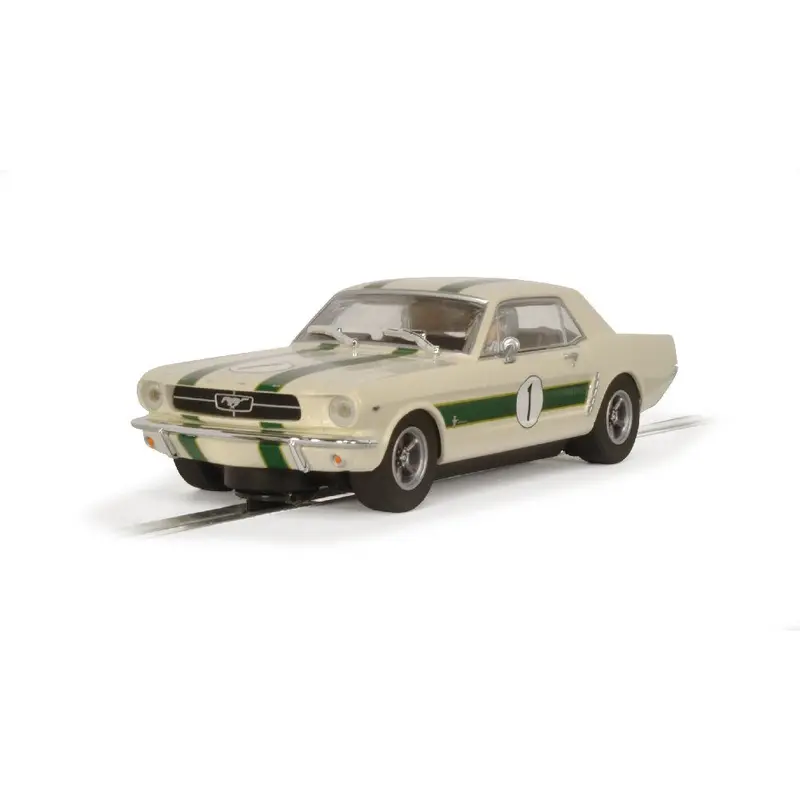 Scalextric 1:32 -- 1965 Ford Mustang -- Ian 'Pete' Geoghegan Atcc - #1 Castrol 1