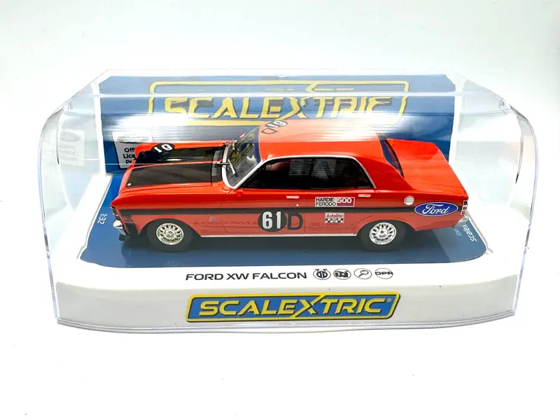 Scalextric 1:32 -- 1969 Bathurst Allan Moffat/Alan Hamilton -- Ford Xw Falcon Gt 1
