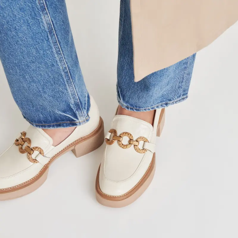 Sheena Loafers Ivory Crinkle Patent - Re:Vita 2