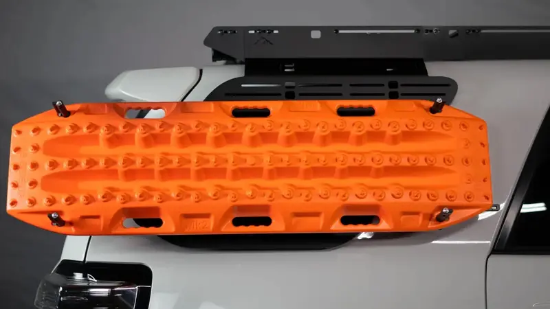 Sherpa Window Panel Traction Board Mounts 1