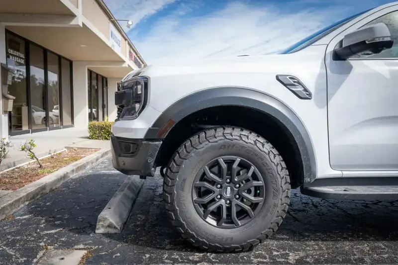 Smoked Sidemarker Overlays (Front Only) For 2024+ Ranger 1