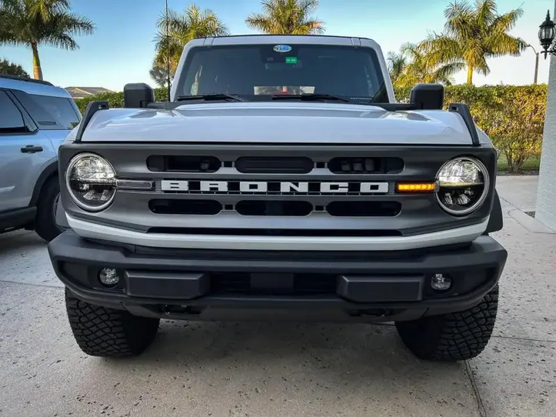 Smoked Signature Style Light Bar Overlays For 2021+ Bronco (Standard Headlights) 2