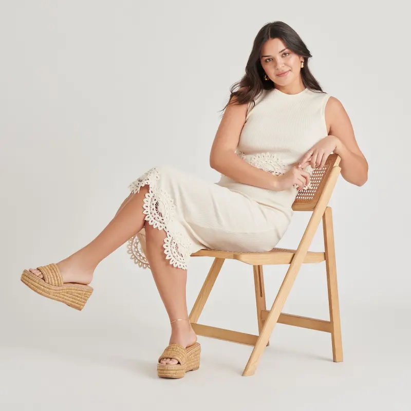 Throne Wedges Lt Natural Raffia 11