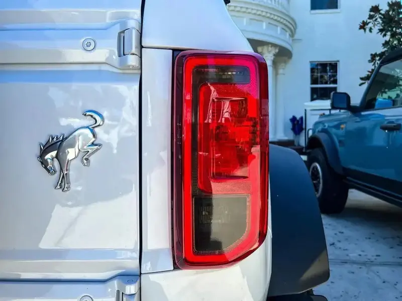 Version 1H Tail Light Overlays For 2021+ Bronco (W/ Halogen Taillights) 1